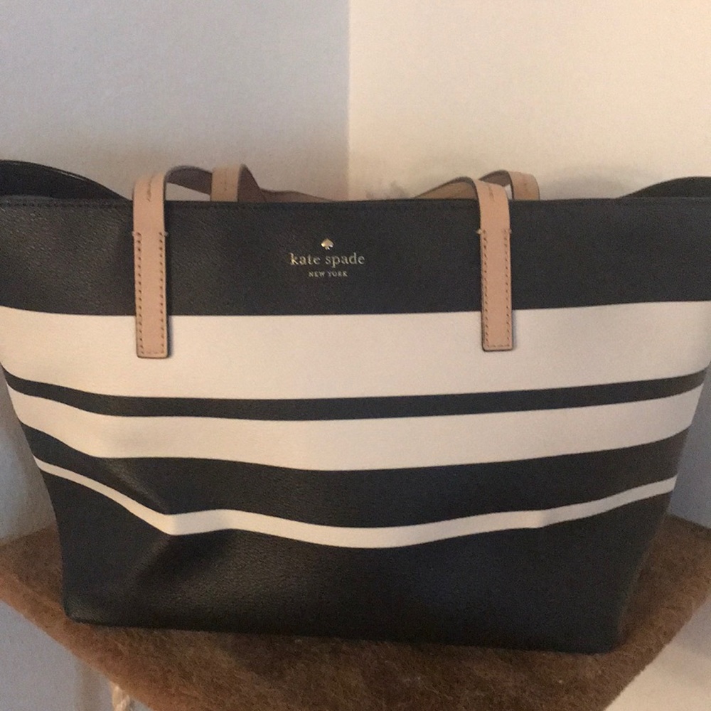 Kate Spade black and white tote bag